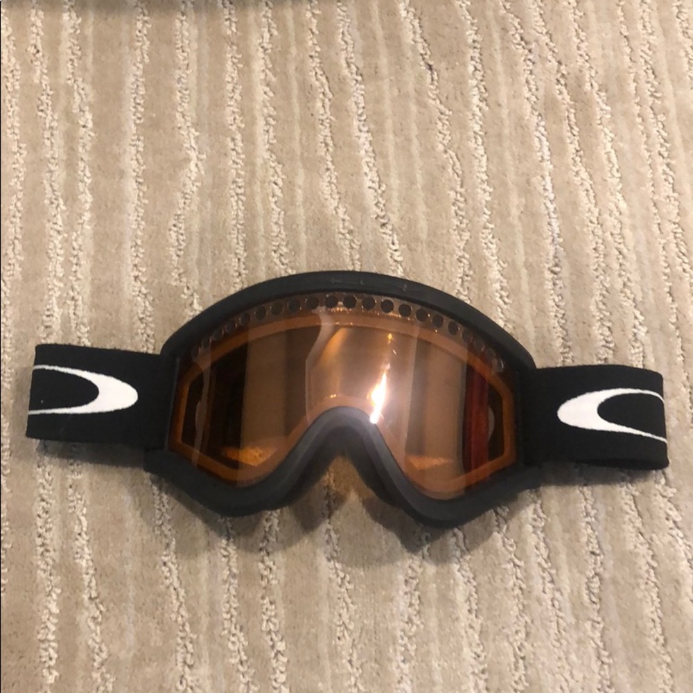 Oakley goggles women/child